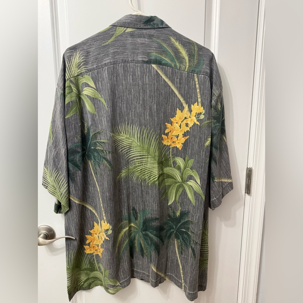 TOMMY BAHAMA Mens 100% SILK Tropical Floral Print Pocketed Camp Cabana Shirt XXL - Picture 2 of 5
